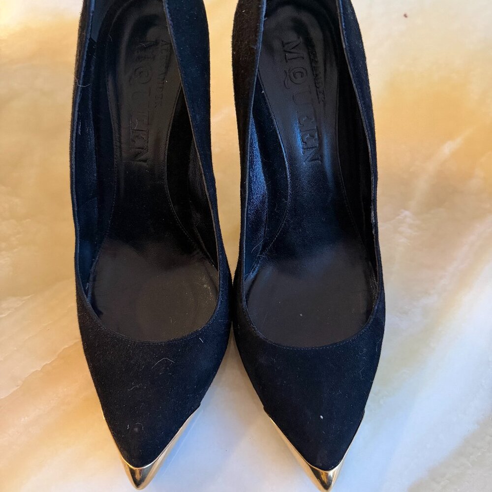 Alexander McQueen Black Suede Pumps Gold Toe Cap Heels